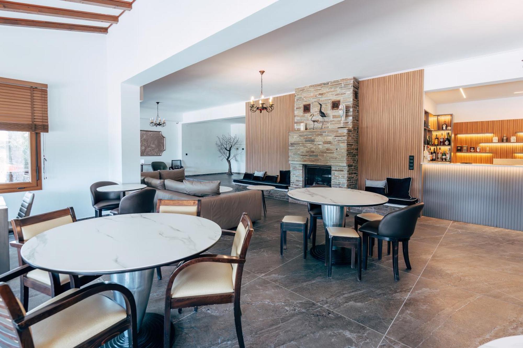 Hotel Agistro Angistron Ngoại thất bức ảnh