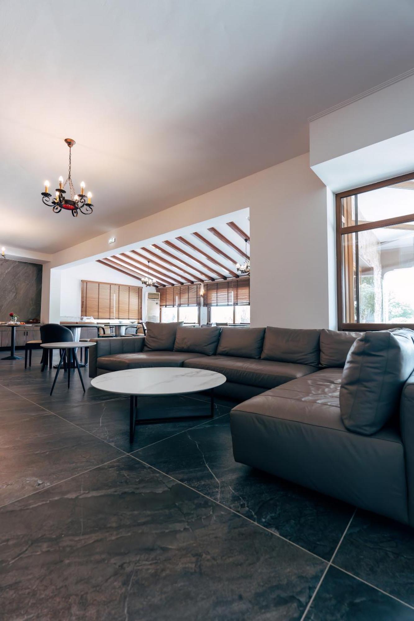Hotel Agistro Angistron Ngoại thất bức ảnh