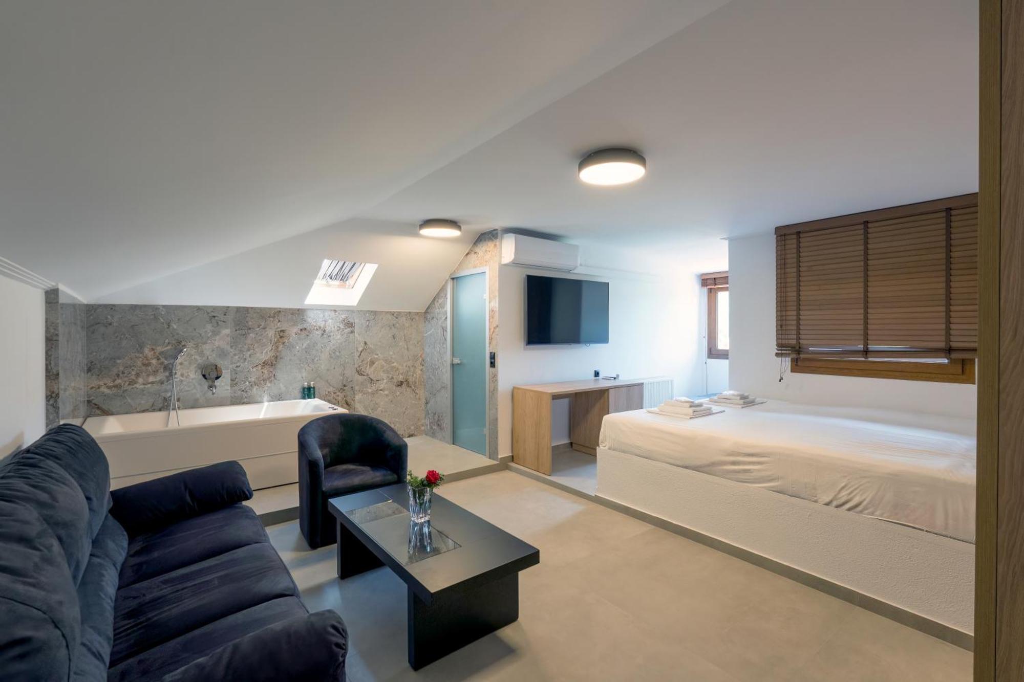 Hotel Agistro Angistron Ngoại thất bức ảnh