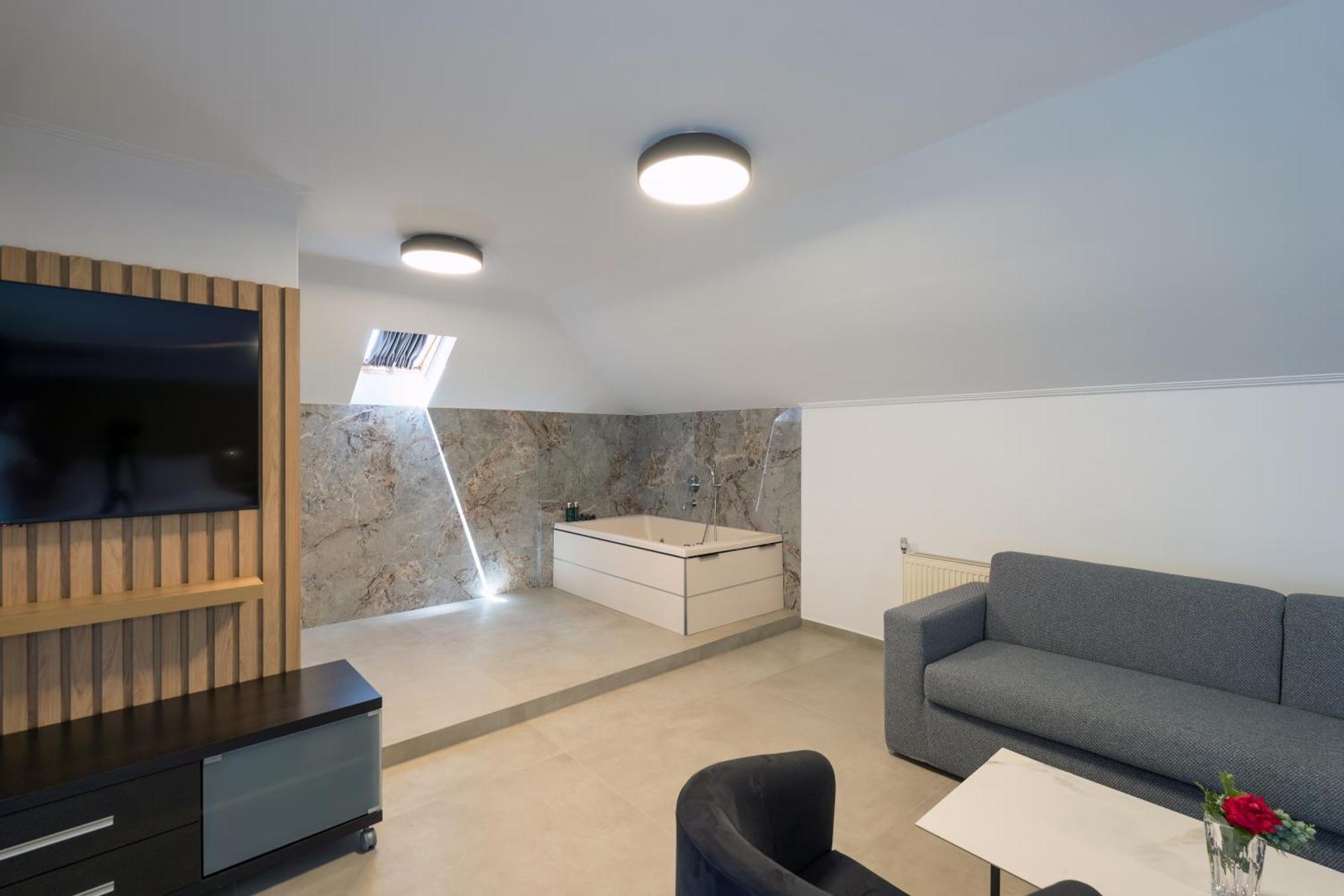 Hotel Agistro Angistron Ngoại thất bức ảnh